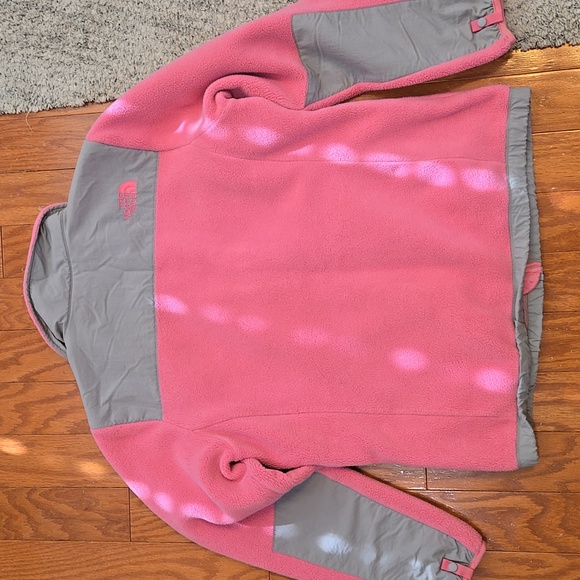 The North Face Pink Fleece Jacket EUC Girls Size XL/18 - Picture 10 of 10